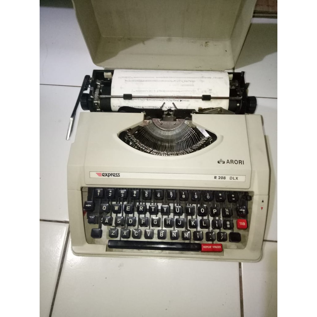 mesin ketik manual aorir expres normal dan pita ada