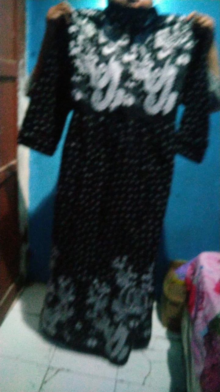 Baju Batik Couple Gamis Batik Keluarga Motif Gurita Putih Modern Terkini Terbaru