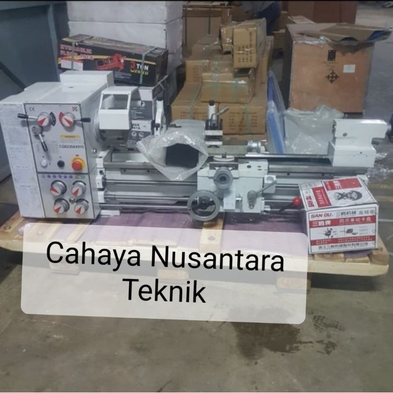 MESIN BUBUT BESI BENCH LATHE Merk WESTCO type CQ 6230 A