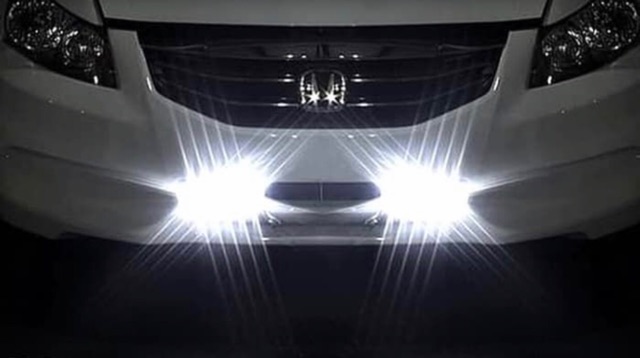 LAMPU LED DRL 3 MATA STROBO E03