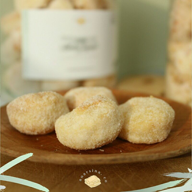 

Little Blader Sugary Snow | Pastry | Kue Kering | Snack Bites | Bladerdeeg by Anarsina Co