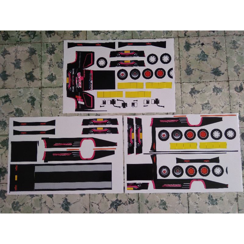 Lembaran PaperCraft L300 Black Pink Towing Balap Skala 1:20