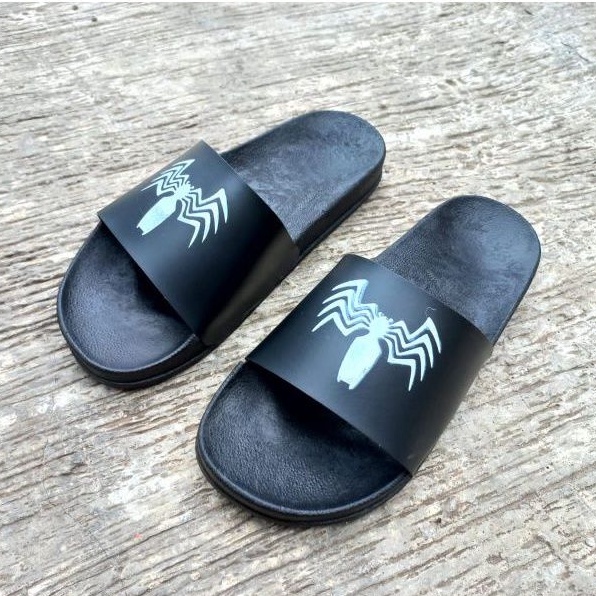 sandal santai sandal selop pria dan wanita.motif laba2