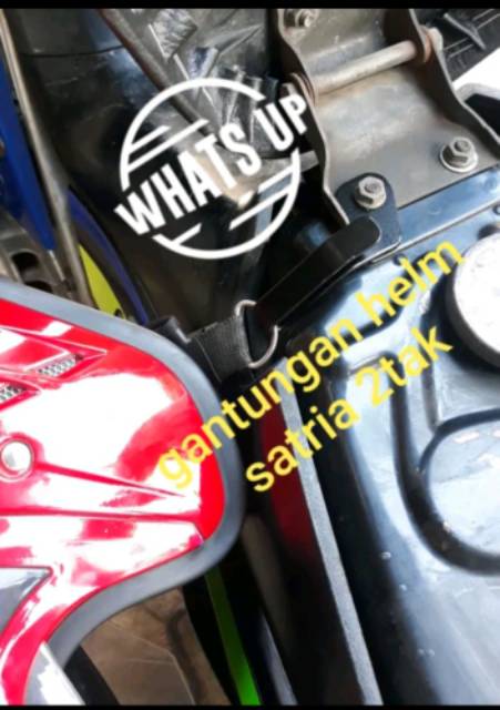 gantungan helm satria hiu lumba 2 tak