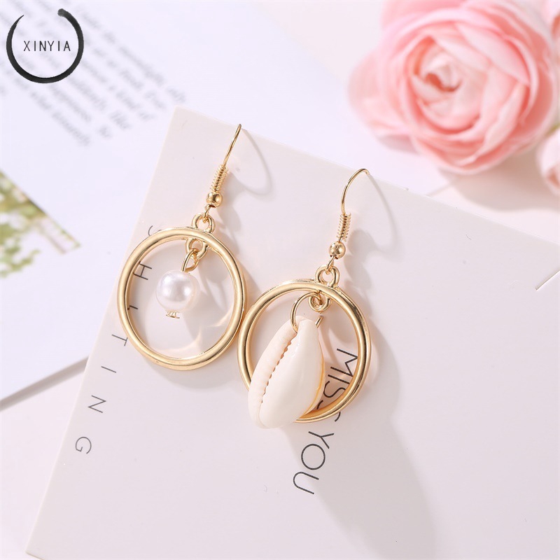 Kepribadian Eropa Asimetris Anting Stud Bulat Shell Mutiara Angin Laut Anting Rumbai Earrings