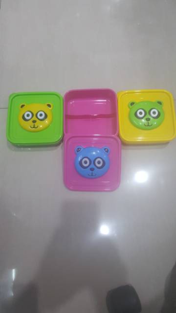 TEMPAT MAKAN TIMBUL ADA SEKAT