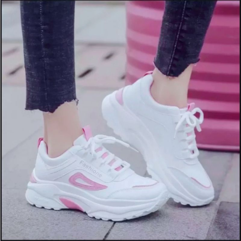 Sepatu Sneakers Kasual Wanita Chunky Fashione02