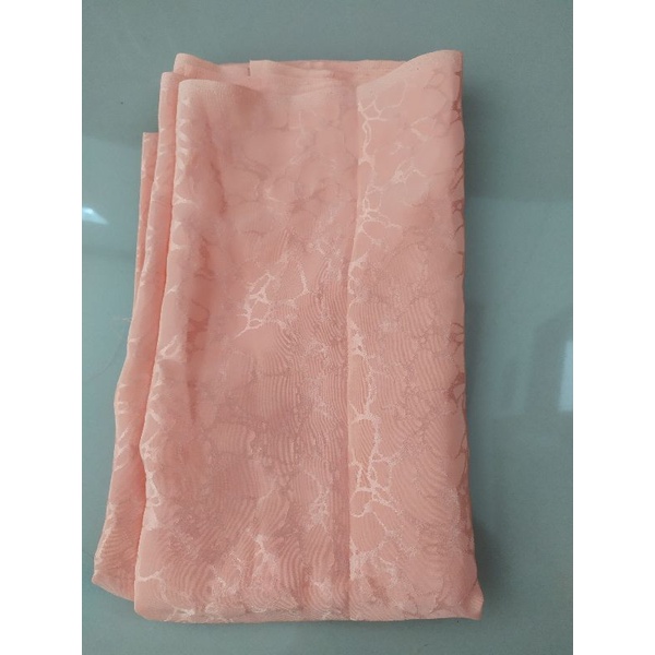 122x113 cm Kain Furing Untuk Pendamping Brokat