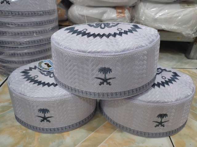 Kresek Uk.35x60 Cm Tebal 0.03 Hitam