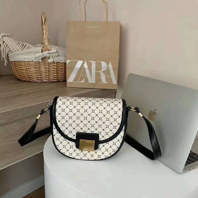 Tas selempang zara original