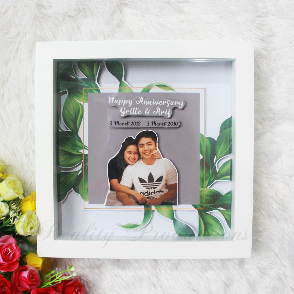 Pop Up 3D Desain Green Leaves Pine Wood Frame untuk Kado Anniversary