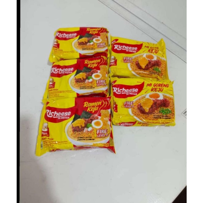 

ISI 5 PCS MIE GORENG RICHEESE LEVEL 3 SUPER PEDAS