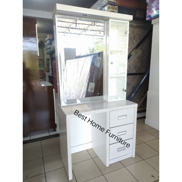 Meja Rias Minimalis HPL