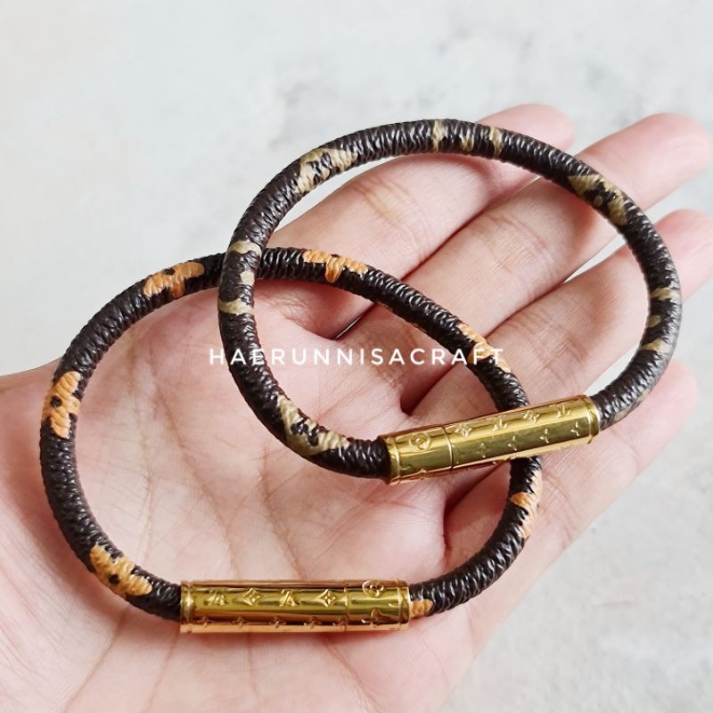 Gelang kulit Lv titanium klip