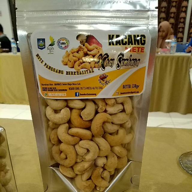 

Kacang Mete Panggang Khas Sumbawa