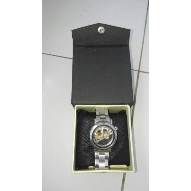 Jam tangan mekanik transfaran merk forsining