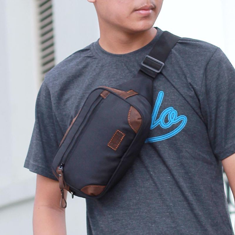PUSIILL - Tas Salempang Pria Kulit Keren | Tas Pinggang Selempang Slingbag Original | Hitam