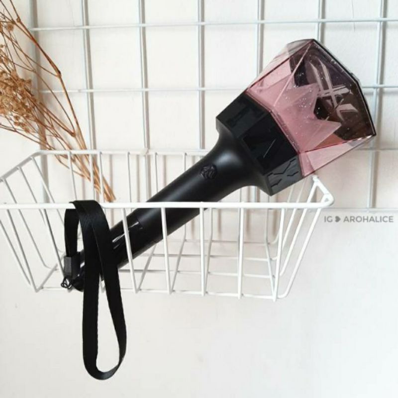 LIGHTSTICK MONSTA X PRELOVED MURAH JUAL