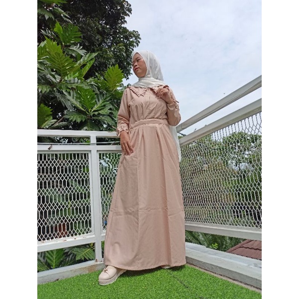 SERENIA DRESS LATTE