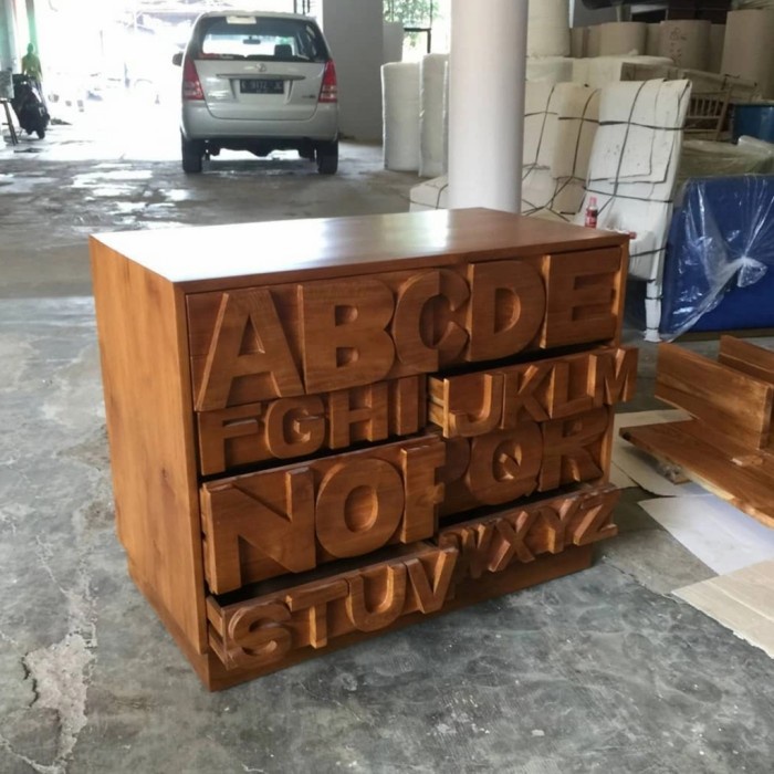 MEJA NAKAS ANTIK NATURAL JATI