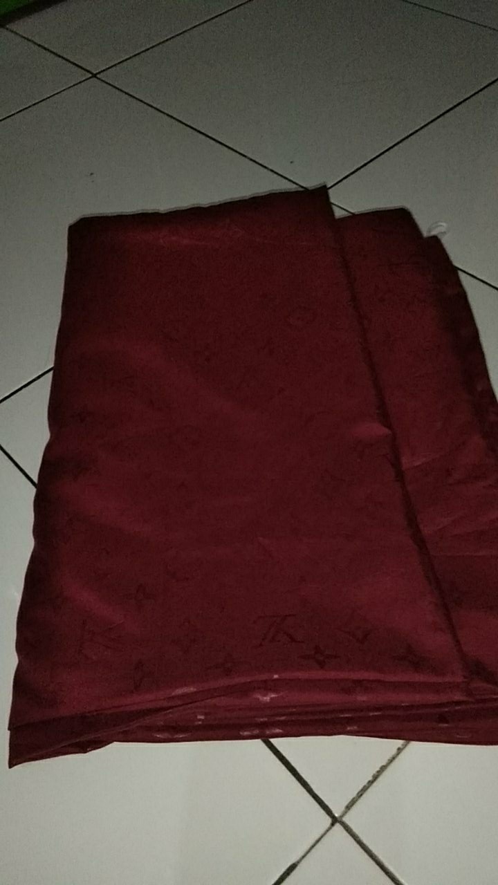 Obral Sarban Sargul Polos Emboss