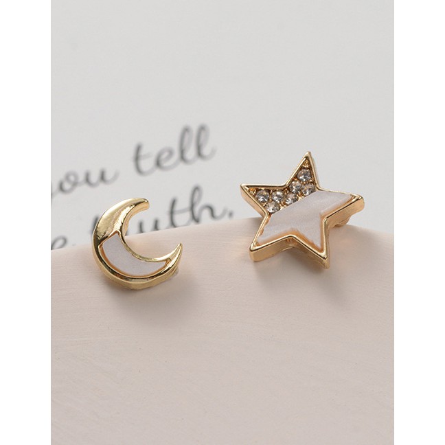 LRC Anting Tusuk Fashion Golden Asymmetrical Star And Moon Diamond K51374