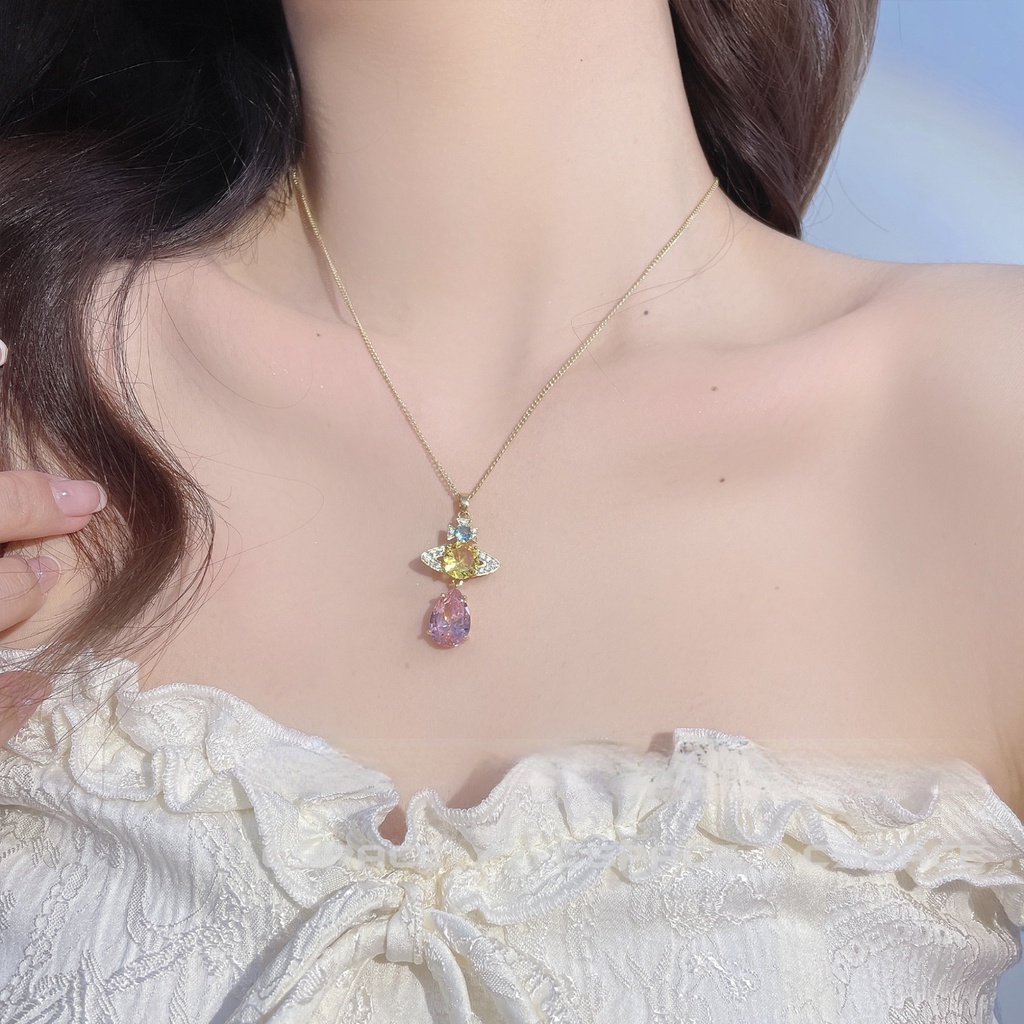 Kalung Rantai Klavikula Hias Liontin Planet Bumi Berlian Warna Pink