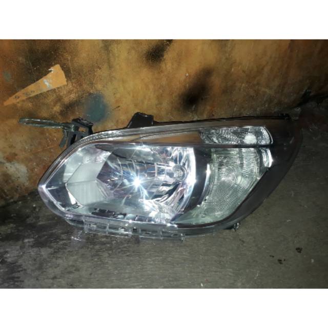 Headlamp Chevrolet spin LTz