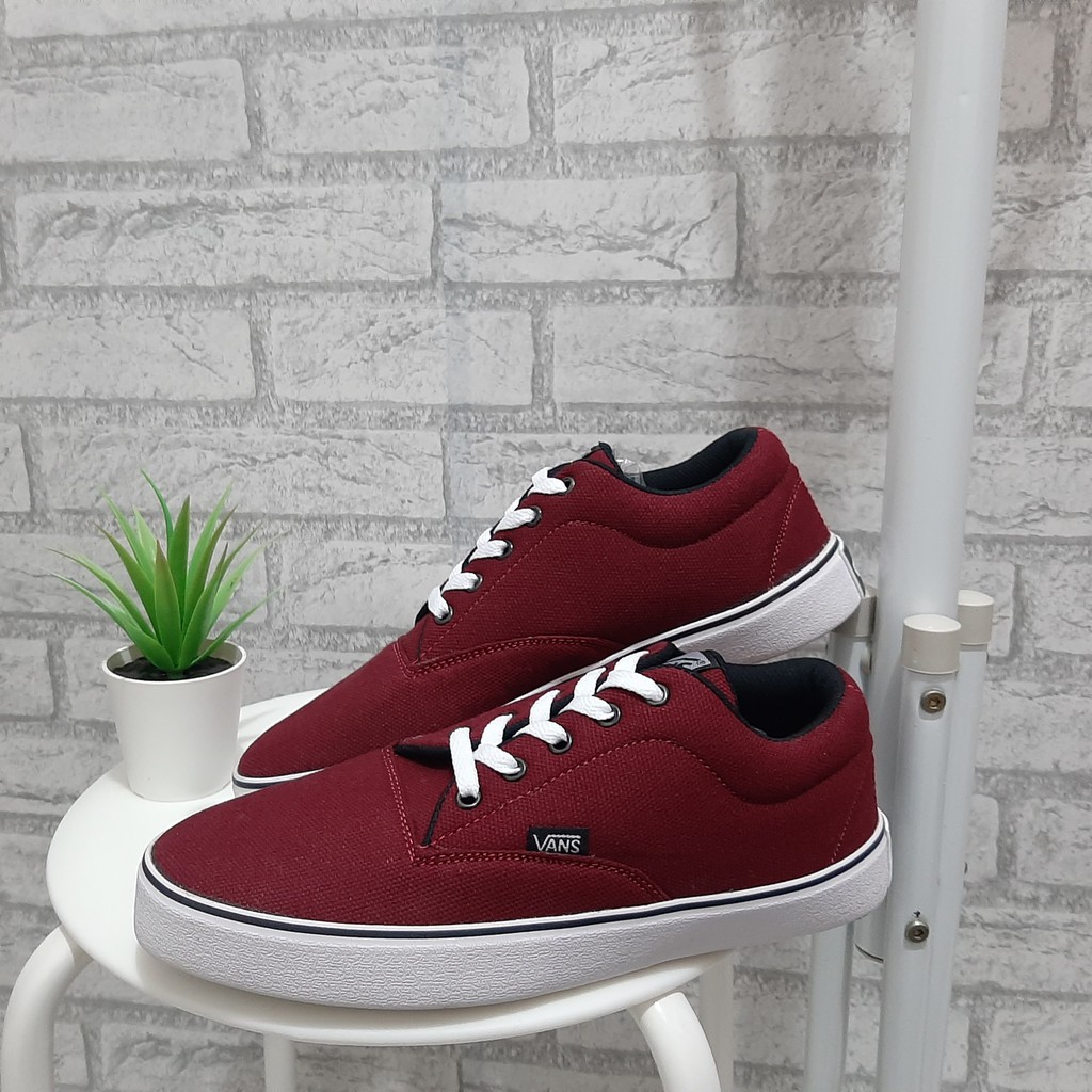 Sepatu Vans_Era Authentic warna marun Sepatu sekolah kuliah gaya