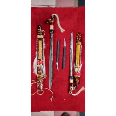 MANDAU BAJA HITAM KUNINGAN ASLI