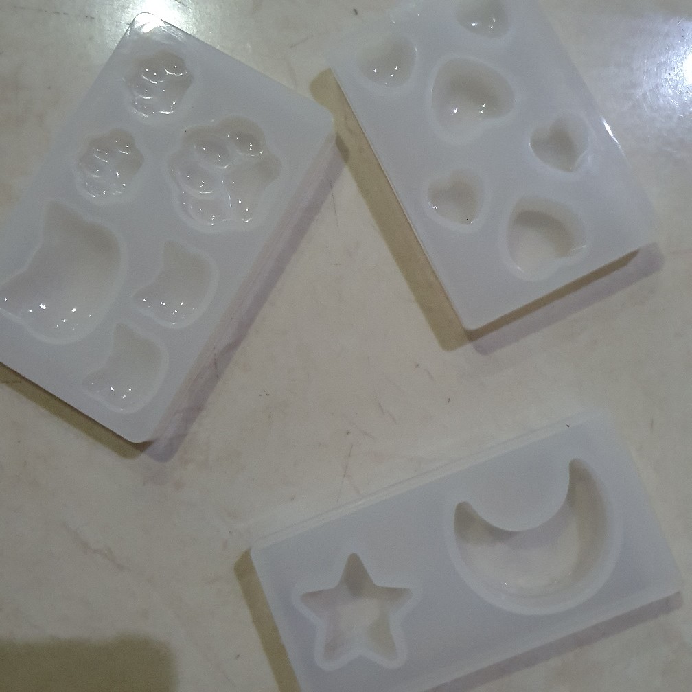 3pcs Cetakan Bahan Silikon Resin Bentuk Bintang Bulan Kucing Dan Hati Untuk Perhiasan