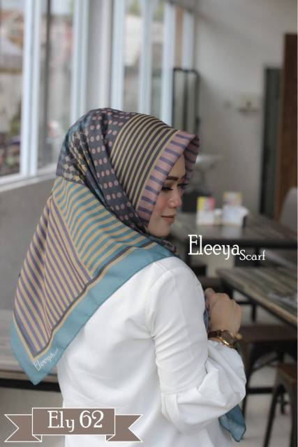 HIJAB SEGIMEPAT MOTIF ELY 62 II Eleeya Scarf