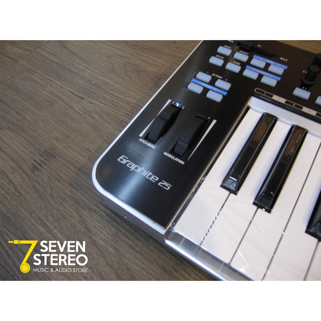 Samson Graphite 25 USB MIDI Controller