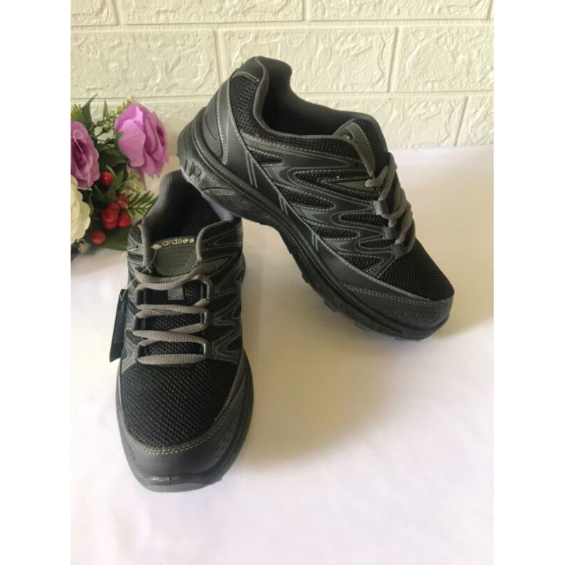 SepatuSekolahCowok/SepatuHitam