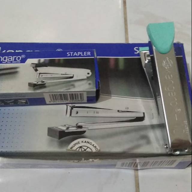 Staples kangaro