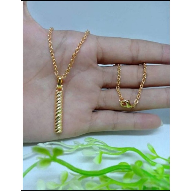 satu set kalung liontin motif bambu titanium perhiasan wanita pengganti emas