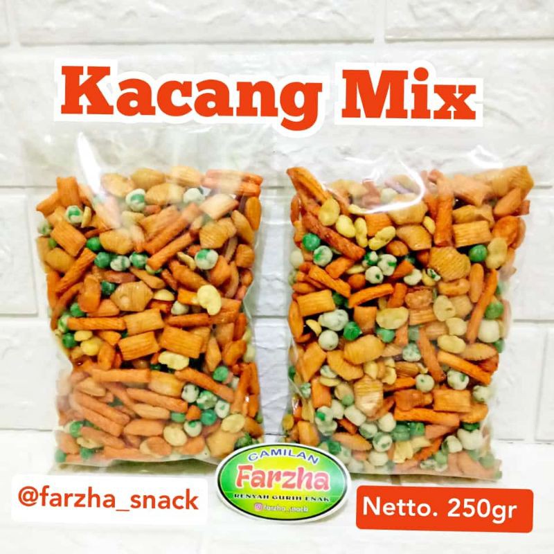 

CAMILAN KACANG MIX 250GR JAJANAN CEMILAN SNACK CAMILAN KILOAN