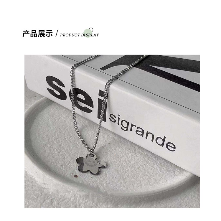 Ins gaya sederhana bunga smiley face baja titanium kalung wanita hip hop keren desain kalung kalung