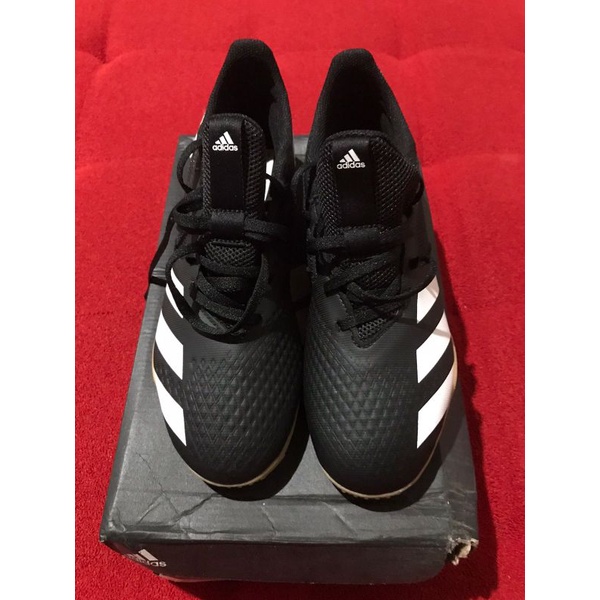 preloved but new Sepatu Futsal adidas predator 20.4
