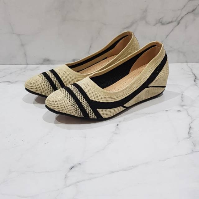 Sepatu Wedges Wanita Bozka ACKT1 Terlaris