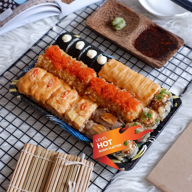 

TSURAI Medium Sushi Platter