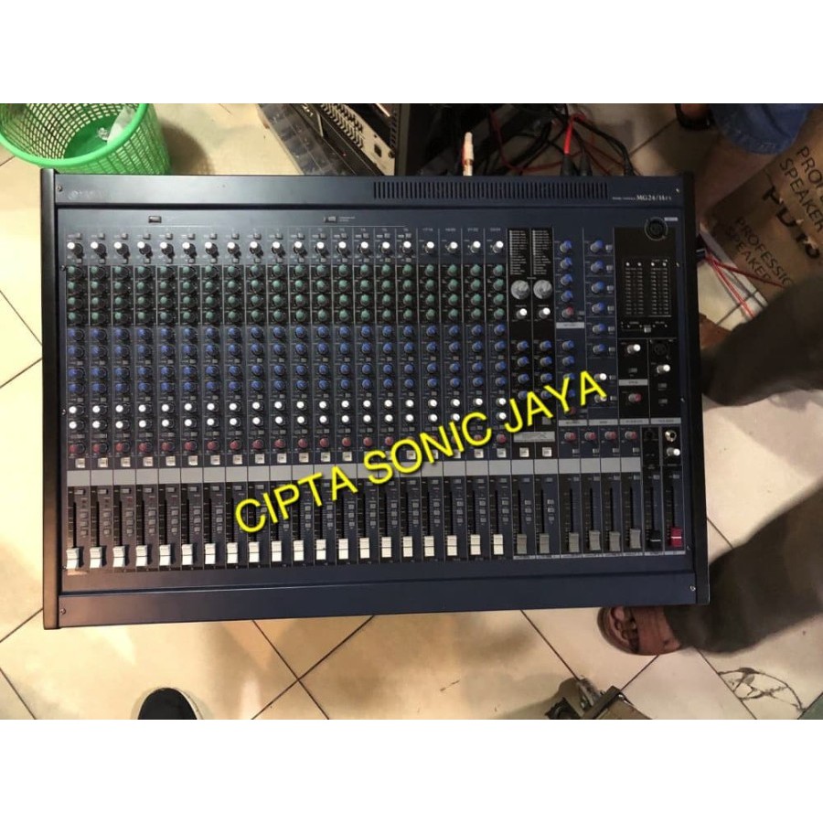 mixer audio yamaha mg24 / 14 fx