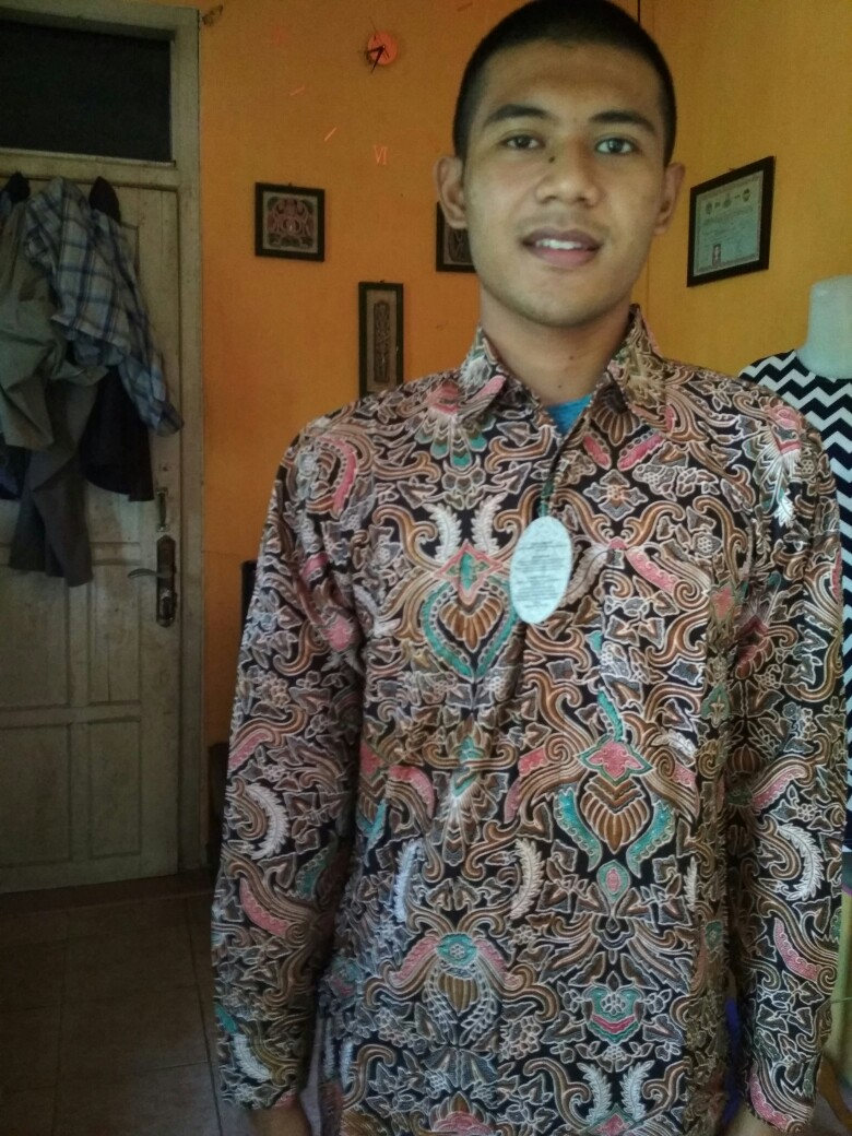 Batik Pria Kemeja Batik Slim Fit Modern Lengan Panjang Corak Motif Unik Luigi Batani - Lb 438