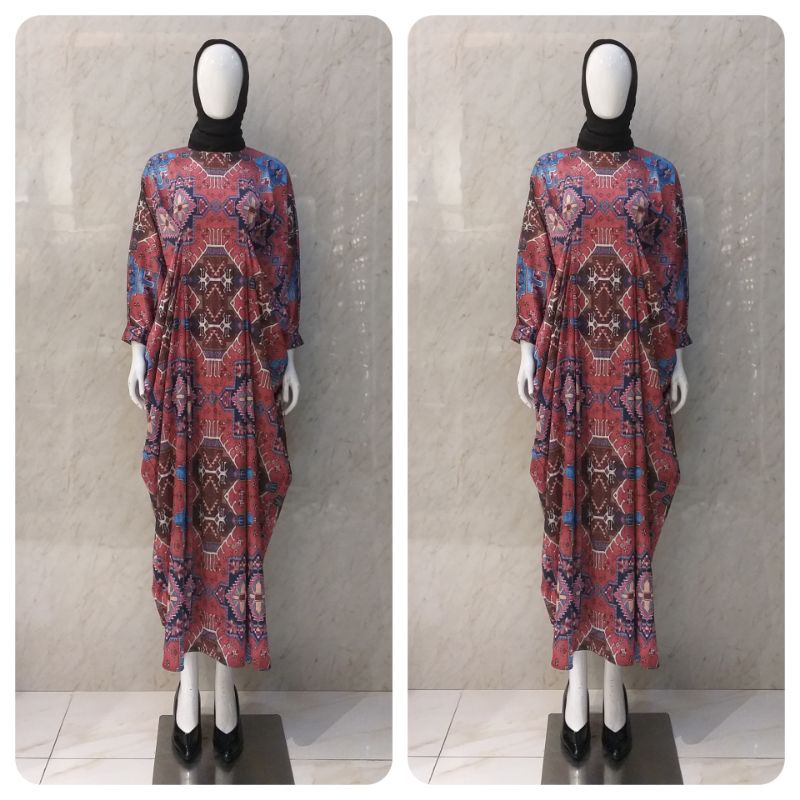 SARAH VI DRESS PELANGI ASMARA