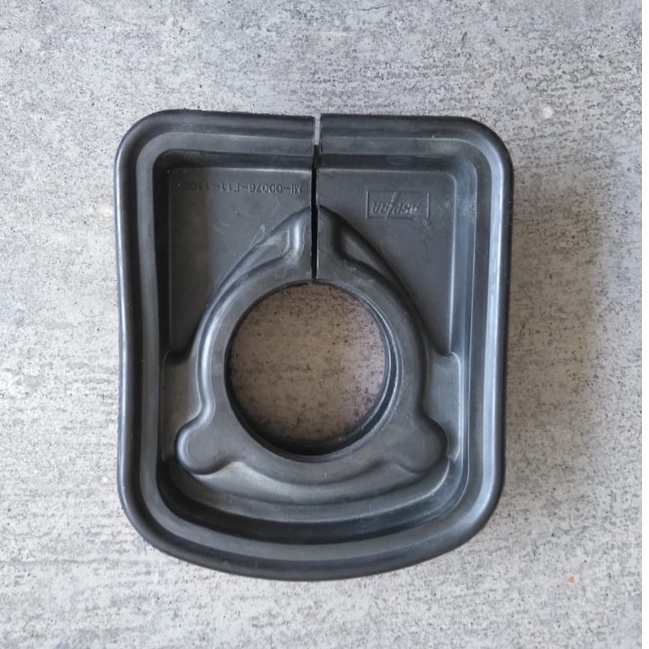 Karet Gantungan Kopel Rubber Cushion Colt Diesel PS 100 Original