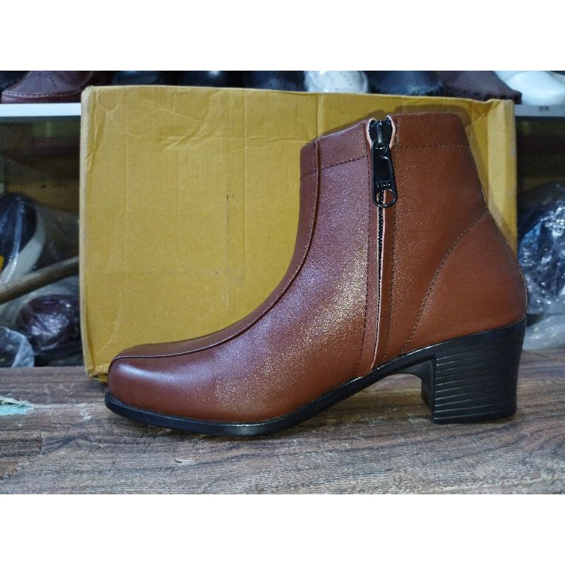 Sepatu PDH wanita kulit/sepatu polwan kulit