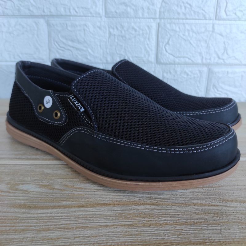 Sepatu Pria Slip On Kasual Premium Casual Sol Karet Lentur Kulit Suede Kantoran Original Mojokerto