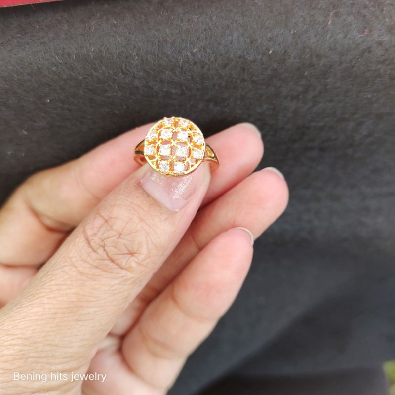 cincin warna emas