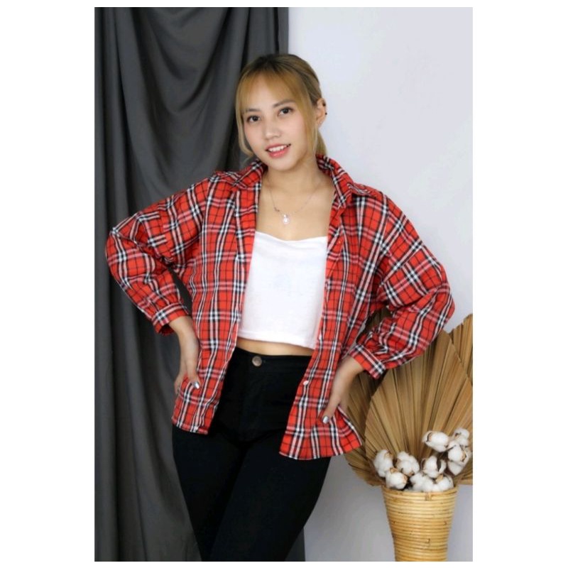 KEMEJA OVERSIZE WANITA  KEMEJA OSLIN CASUAL BLOUSE KOTAK KOTAK FLANEL WANITA BAHAN KATUN PREMIUM LENGAN PANJANG FULL KANCING KEKINIAN TERBARU KOREA KOREAN STYLE WANITA CEWEK TARTAN TWO TONE CROP TOP THRIFT  KEMEJA GUILEN LENGAN BALON SIZE L LD 90 Cm-Bb merah