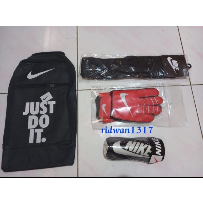 Kaos Kaki + Tas + Deker + Sarung Tangan kiper Anak Sepatu Bola dan Sepatu Futsal